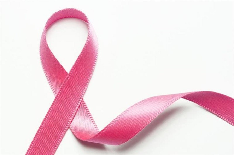Sociedade de Oncologia defende teste genético em mulheres com cancro da mama