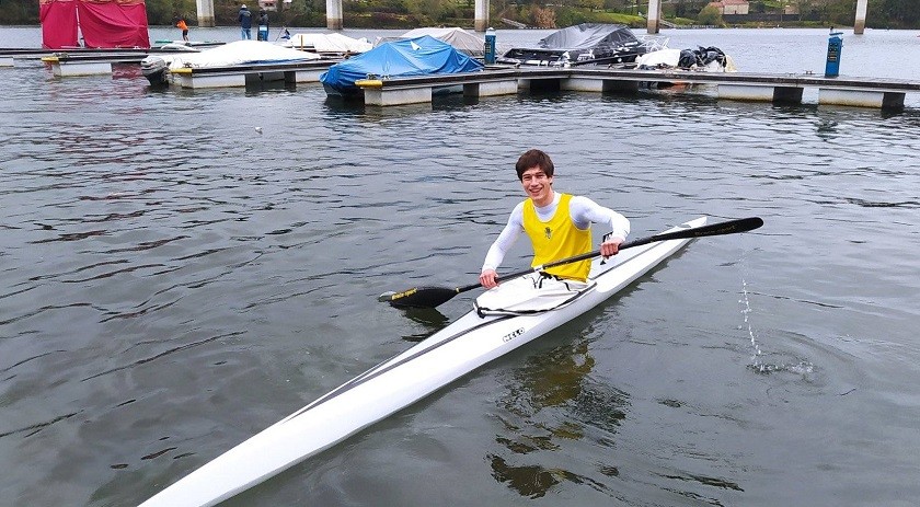 Ricardo Dias Gonçalves conquista título regional para o Vila do Conde Kayak Clube