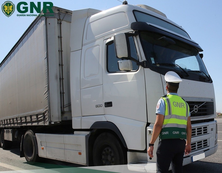GNR passou 1.700 multas em fiscalização de pesados de mercadorias e passageiros