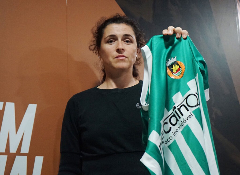 Mara Vieira é treinadora do futebol feminino do Rio Ave