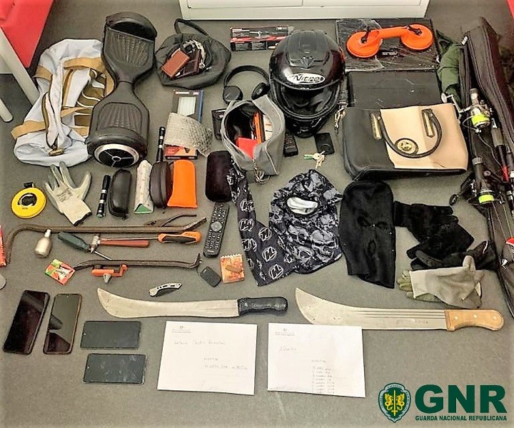 GNR faz três detenções em Vila do Conde por furto em veículos