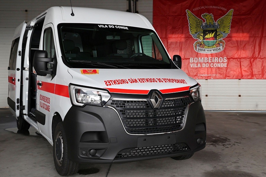 Bombeiros Voluntários de Vila do Conde apresentam nova ambulância