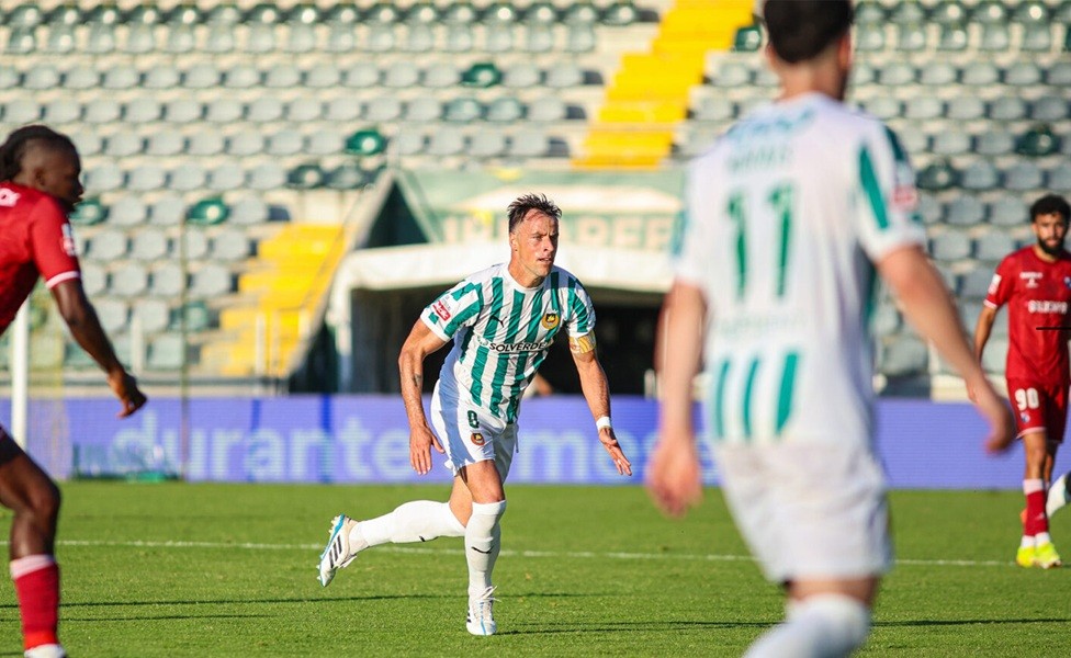 Treinador grego é o próximo técnico principal do Rio Ave